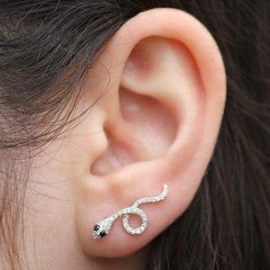 ANNE SISTERON 14kt WHITE SNAKE EAR CLIMBER